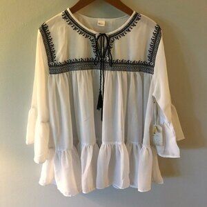 2 CHIC Arabella Ruffle Peasant Blouse NWT One Size Cottagecore Coastal